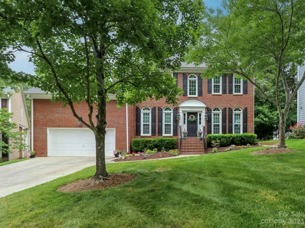 7111 Broadford Ct, Charlotte, NC 28277