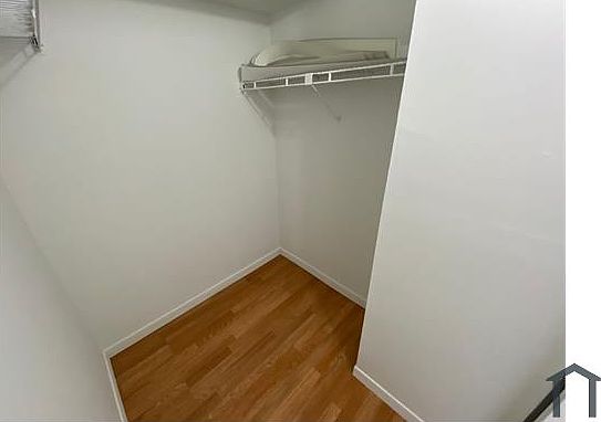 5th image of 3821 Environ Blvd