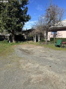 675 N 16th St, Cottage Grove, OR, 97424