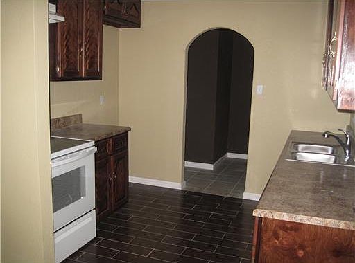 2nd image of 4806 Seminole Dr