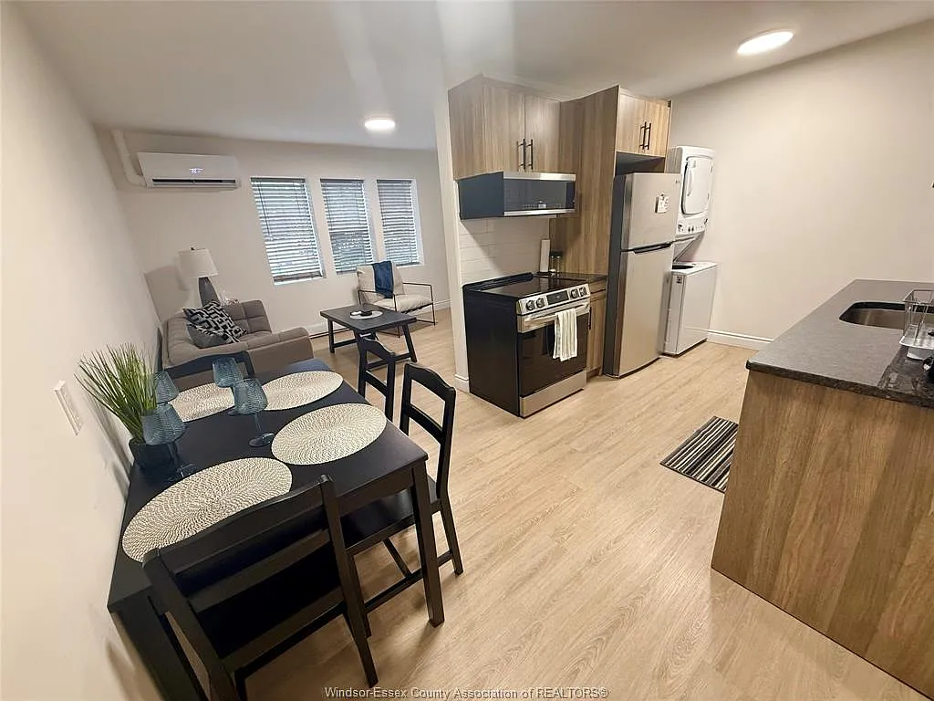 2 bed, $1,950 — Photo 4