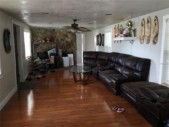 3rd image of 5827 Portsmouth Dr