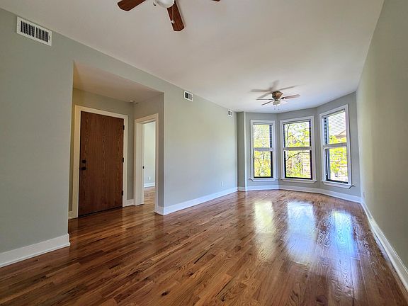 2nd image of 645 W Oakdale Ave #1BT