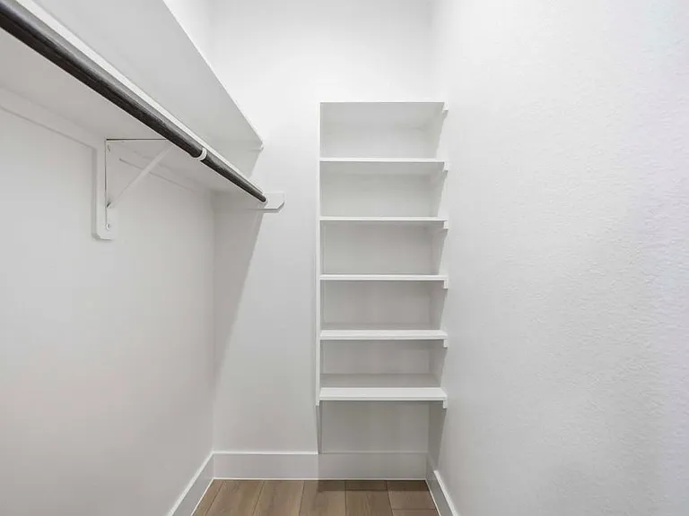 5313 Bacher St — Photo 4