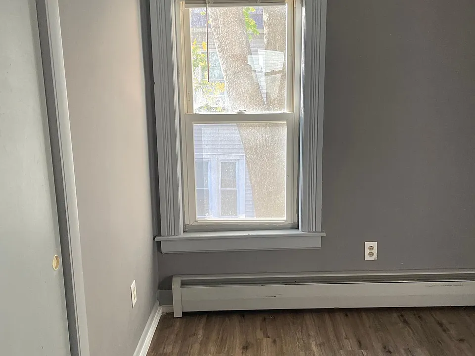 77 Chase Ave #2