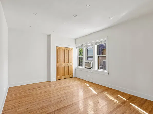 727 Seward, 727 Seward St, Evanston, IL 60202