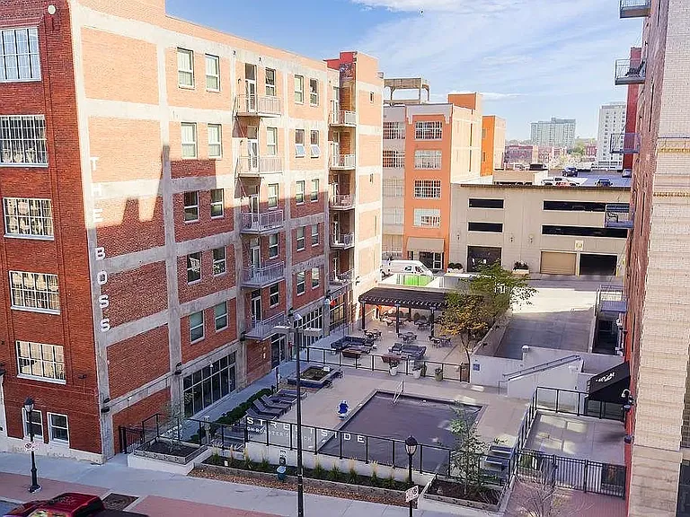 700 Broadway Blvd #406 — Photo 6