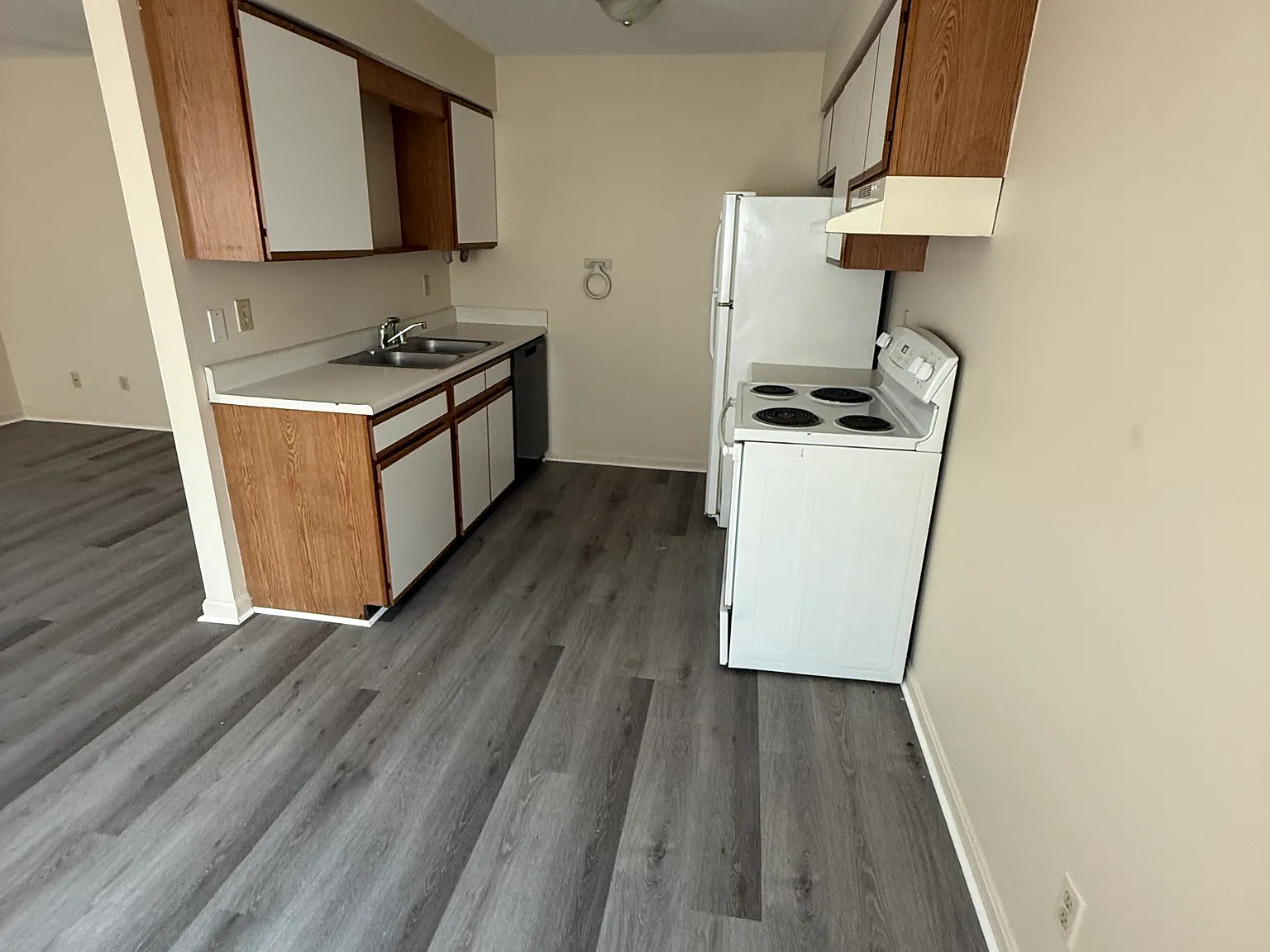 1135 N Buckman St — Photo 3