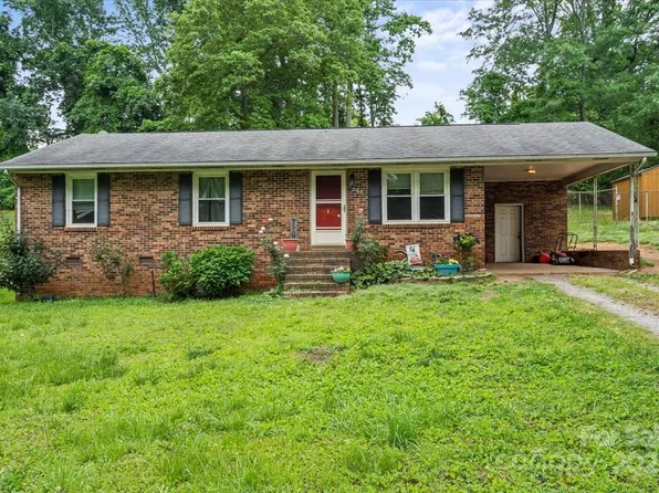 205 Pinehurst Dr, Kings Mountain, NC 28086