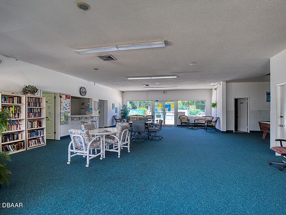 4th image of 840 Center Ave APT 26