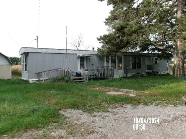 4755 W Bachelor Rd, Angola, IN 46703