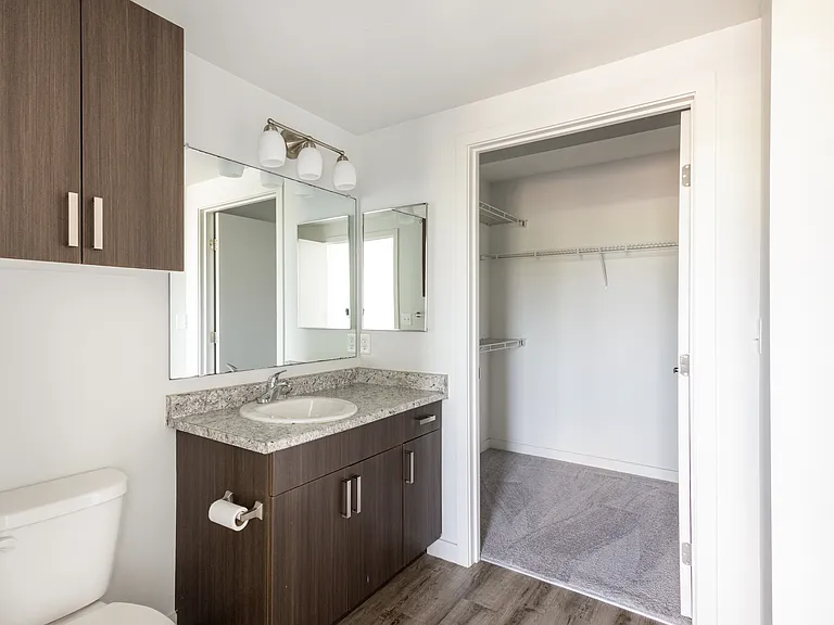 Hawks Landing Apartments — Photo 82