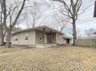 1111 Royal Ave, Pekin, IL