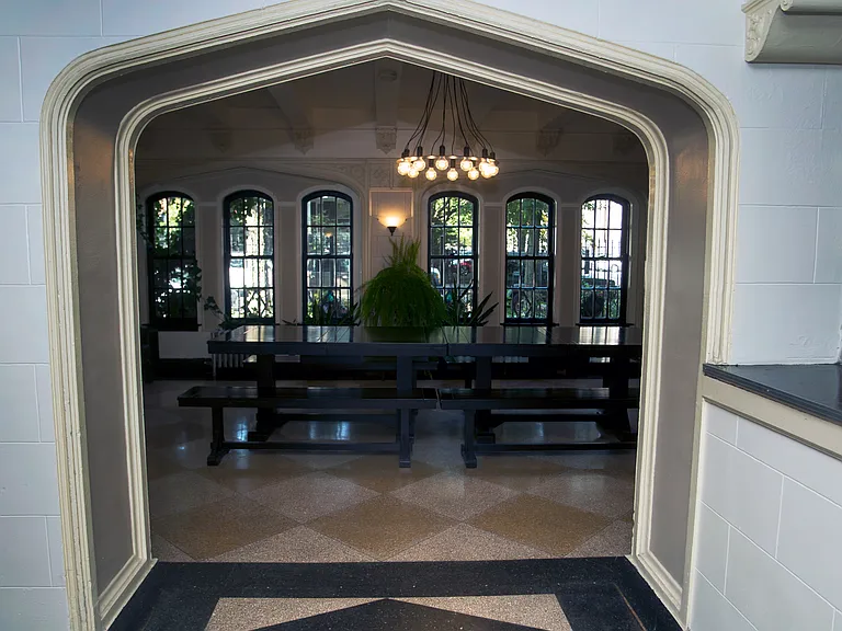 5737 N Kenmore Edgewater Apartments — Photo 44