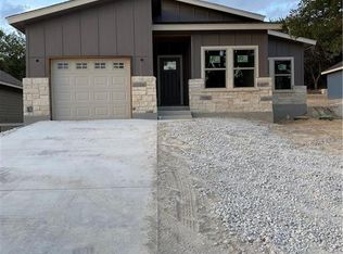 1061 Overbrook Ln, Spring Branch, TX 78070