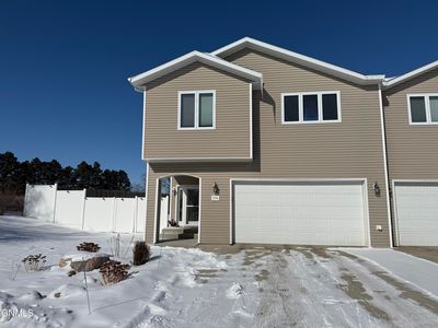 1714 Calgary Loop, Bismarck, ND, 58503