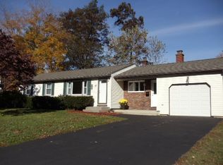 23 Putnam Dr, Enfield, CT 06082