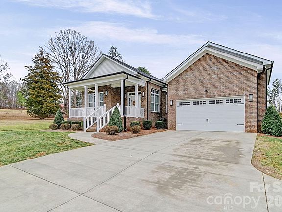 4th image of 1296 Ben Black Rd