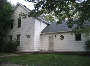 311 Pacific St, Walnut, IA 51577