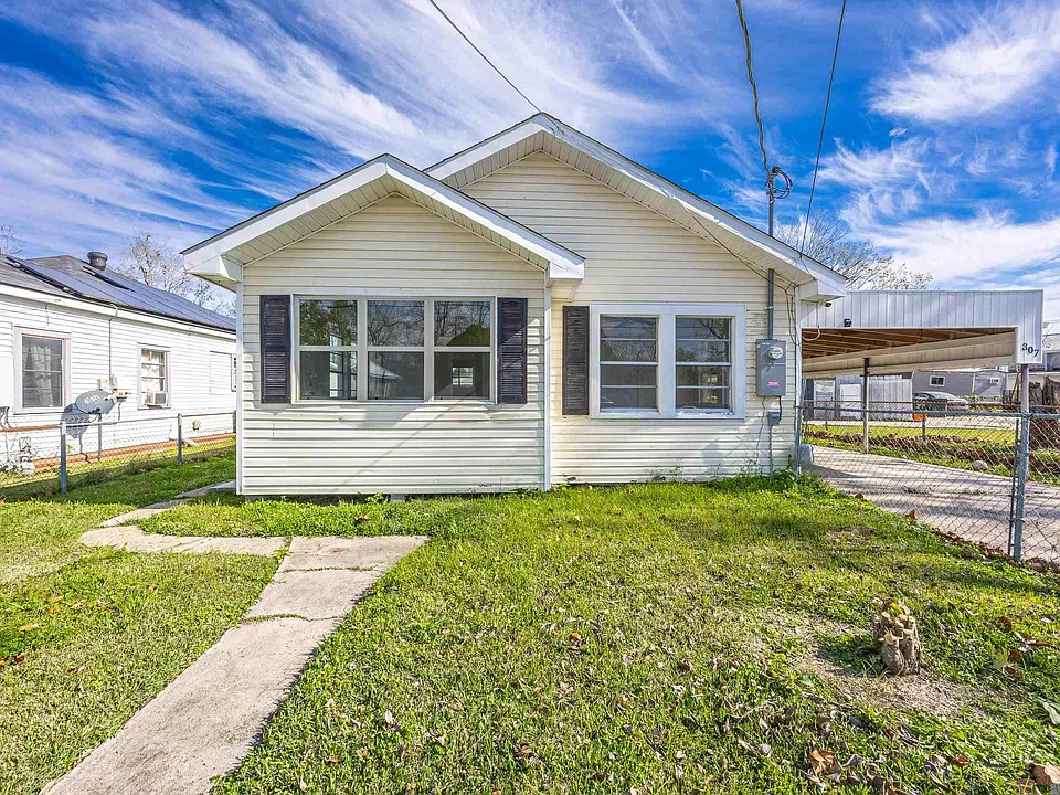 307 Myrtle St