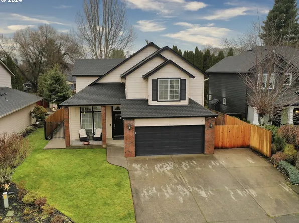 33969 Davona Dr, Scappoose, OR 97056