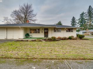 11833 SE Grant St, Portland, OR