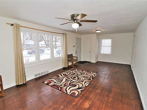 5th image of 3012 Allington Ave