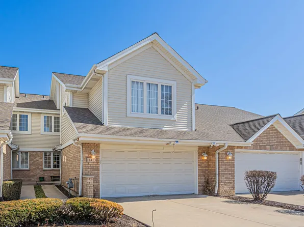 11423 Foxwoods Dr, Oak Lawn, IL 60453