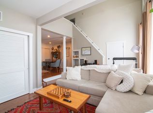 5 W Broad St #20, Stonington, CT 06378