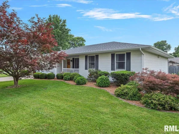 200 N Harris St, Auburn, IL 62615