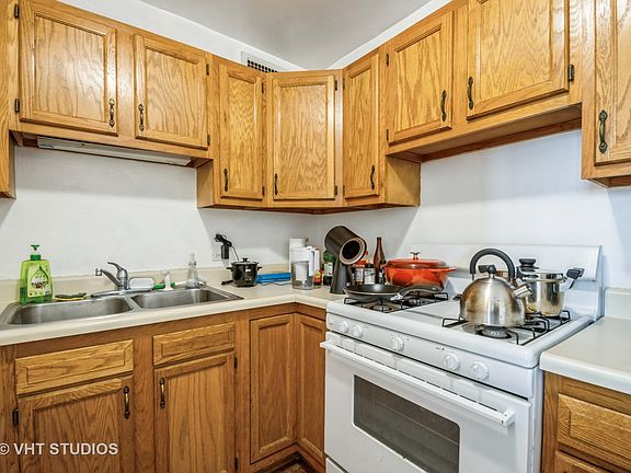 5th image of 2901 S Michigan Ave APT 1608
