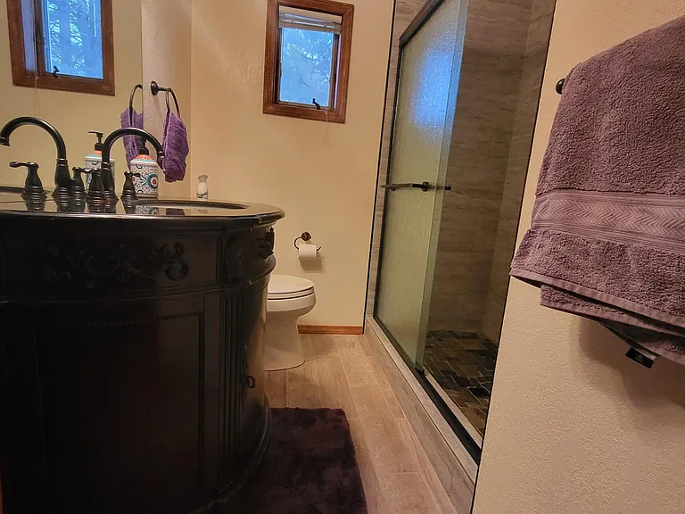 1261 N Edgewood St — Photo 42