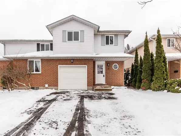 8 Tamvale Cres, Kitchener, ON N2E 3K8
