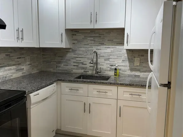 3200 Coral Springs Drive #214, Coral Springs, FL 33065