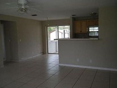 2nd image of 5039 SW 93rd Ave