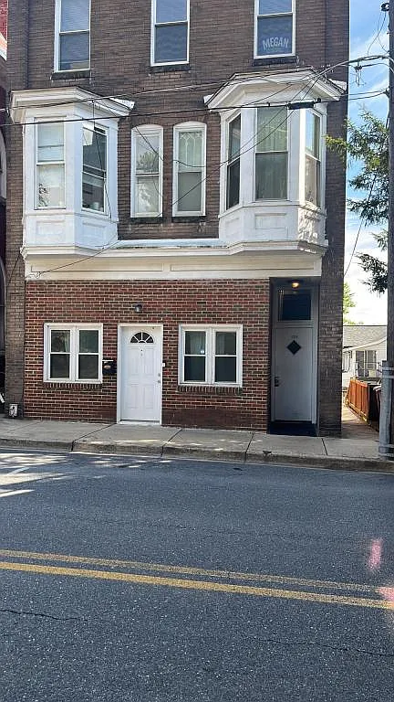 126 W Potomac St, unit 5 — Photo 1