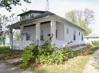 911 Edward St, Delavan, WI 53115