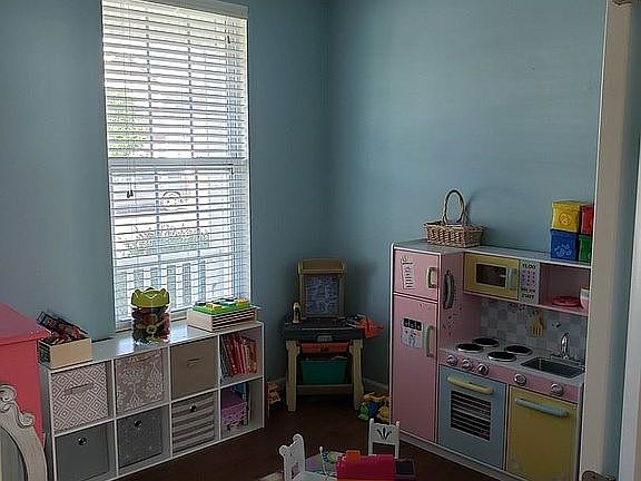 Office - with tray ceiling