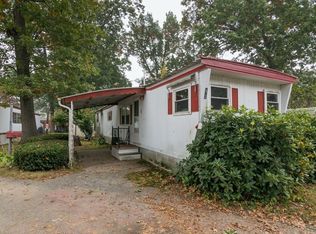 41 Oriole Dr, Chicopee, MA 01020