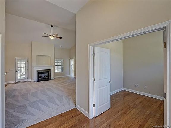 4th image of 161 Mills Plantation Cir #35