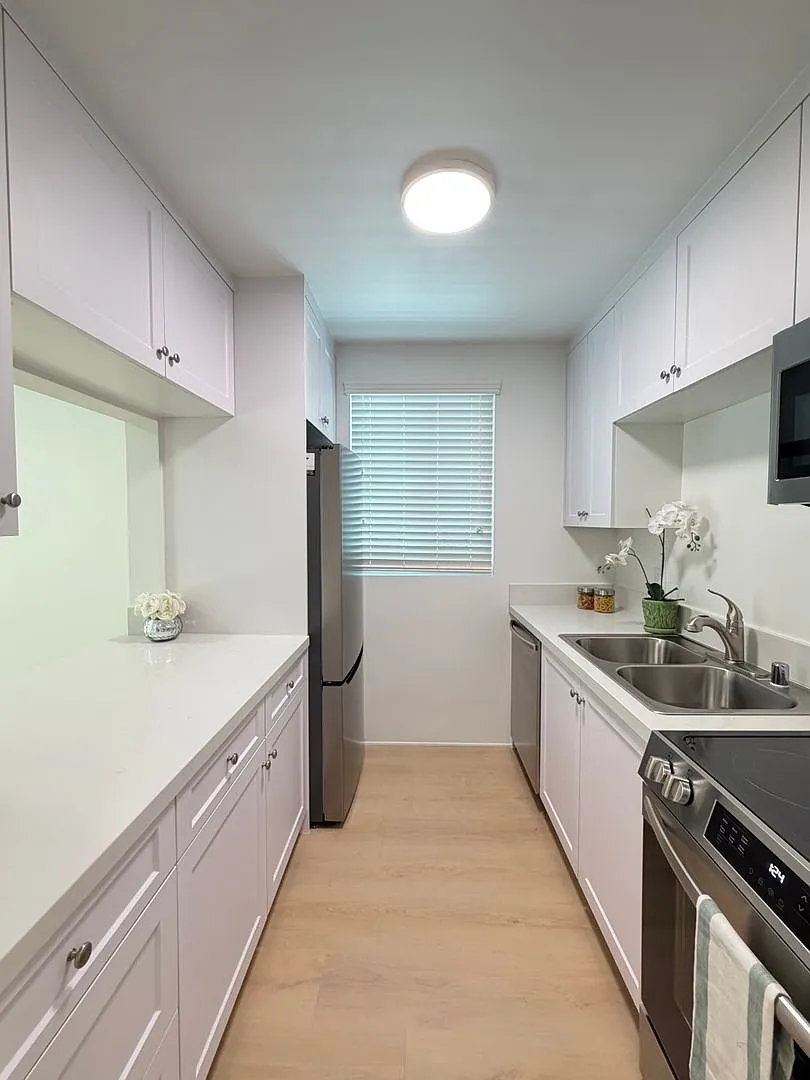 Paz-Sandra, LLC (747 Kingsley) — Photo 2