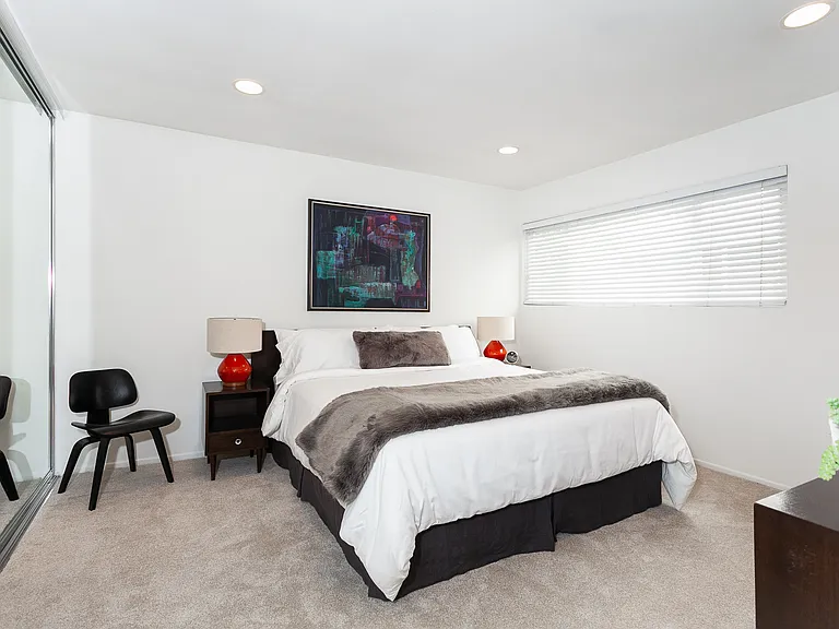 938 N San Vicente Blvd #20 — Photo 14