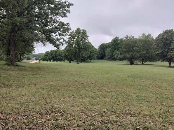000 Private Road 8945, West Plains, MO 65775