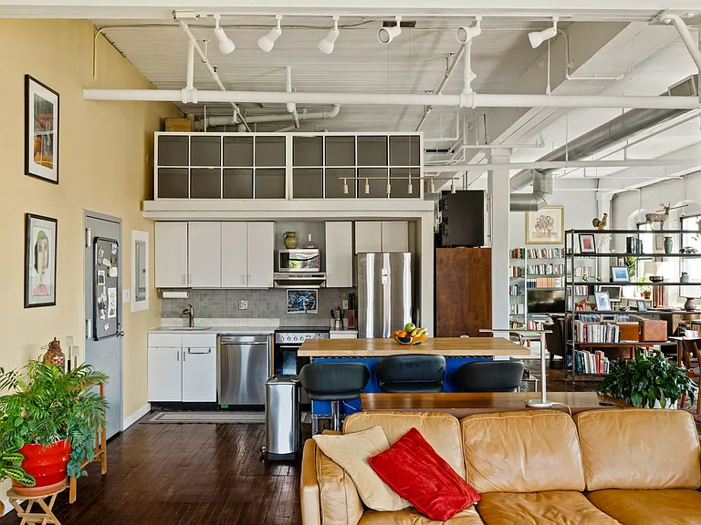 429 N 13th St #5G — Photo 15
