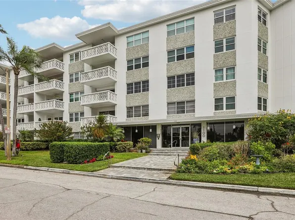 1100 N Shore Dr NE Unit 304, Saint Petersburg, FL 33701