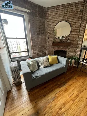 Rented by Fifth & Forever LLC | media 67