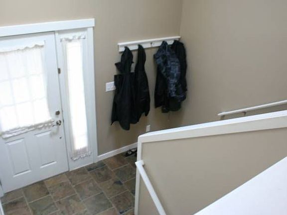 Spacious entry