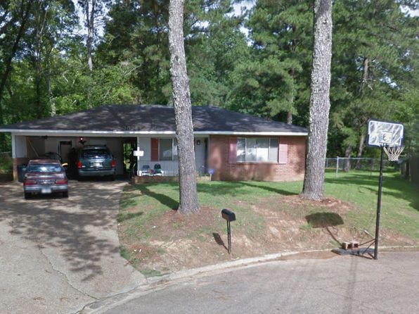 1645 Camellia Ln
