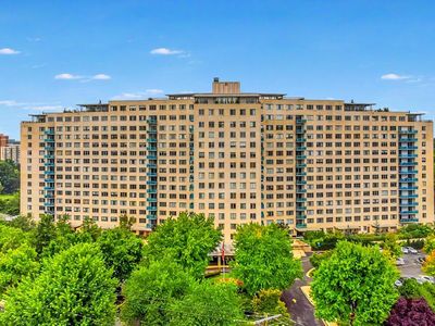 10500 Rockville Pike Unit 821, Rockville, MD, 20852