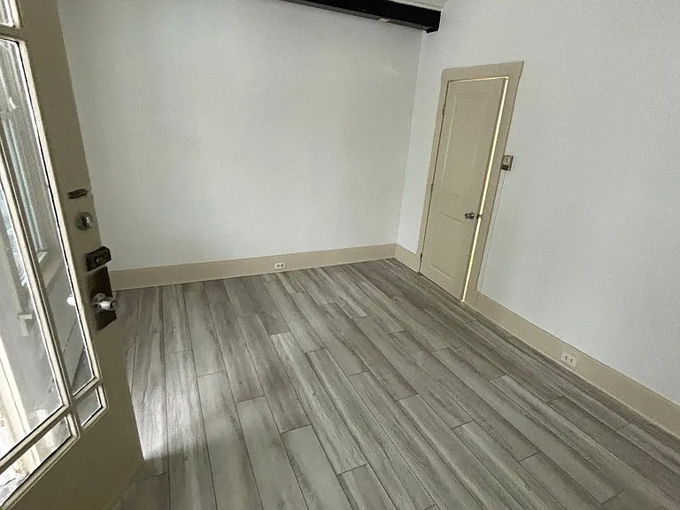 1925 Valley Rd #1 — Photo 5